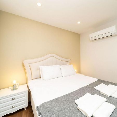 דירות אנטליה Central Flat With Balcony Near Sea In Muratpasa מראה חיצוני תמונה