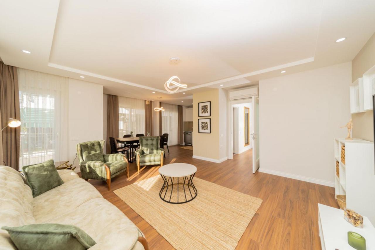 דירות אנטליה Central Flat With Balcony Near Sea In Muratpasa מראה חיצוני תמונה