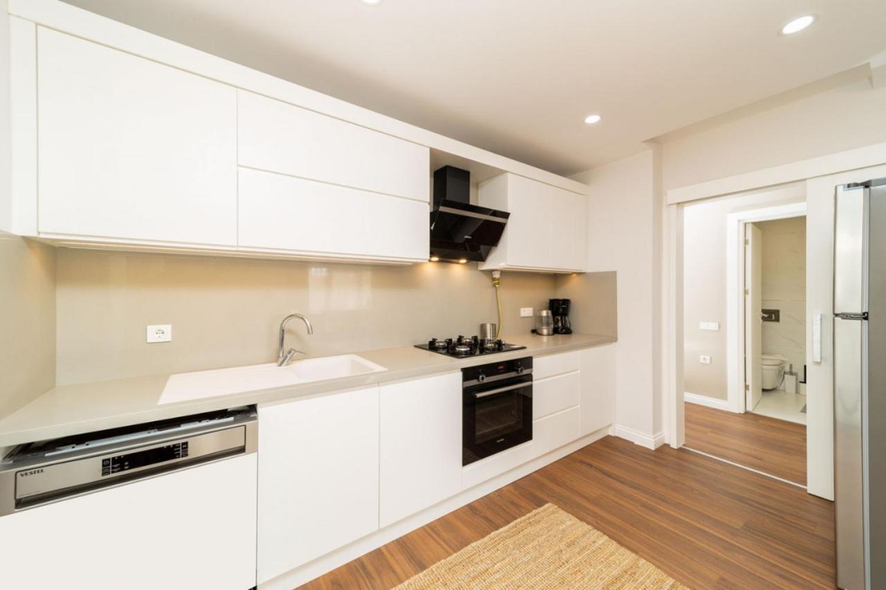 דירות אנטליה Central Flat With Balcony Near Sea In Muratpasa מראה חיצוני תמונה